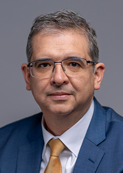 El Mejor Traumatólogo de Monterrey - Dr. Félix Vilchez